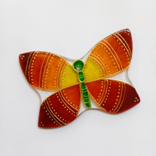 Motýlek k zavěšení do okna - malovaná vitráž (Suncatcher)