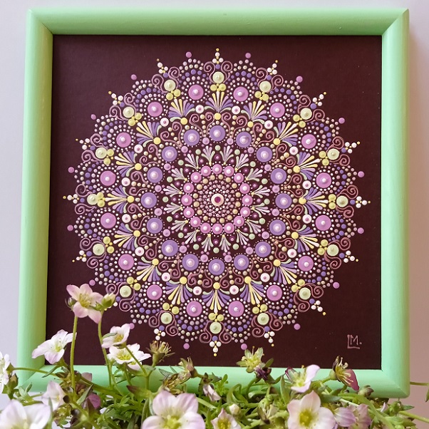 Mandala - "Hedverín" - tečkovaná mandala Klidu, lehkosti a souznění