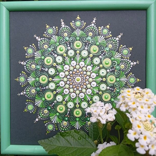 Mandala - "Veylene" - tečkovaná mandala vnitřního klidu, regenerace a nových začátků