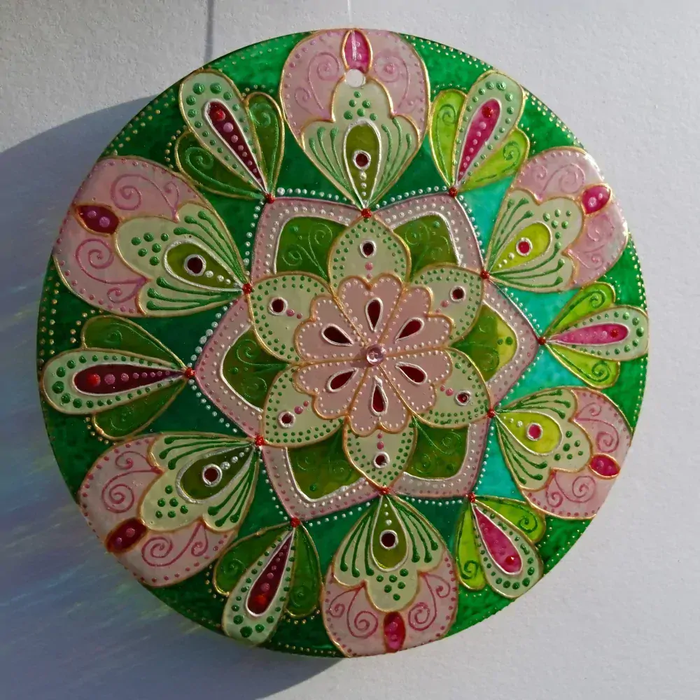 Mandala regenerace a otevřenosti Lásce - "Něha Lásky" (závěsná vitráž)